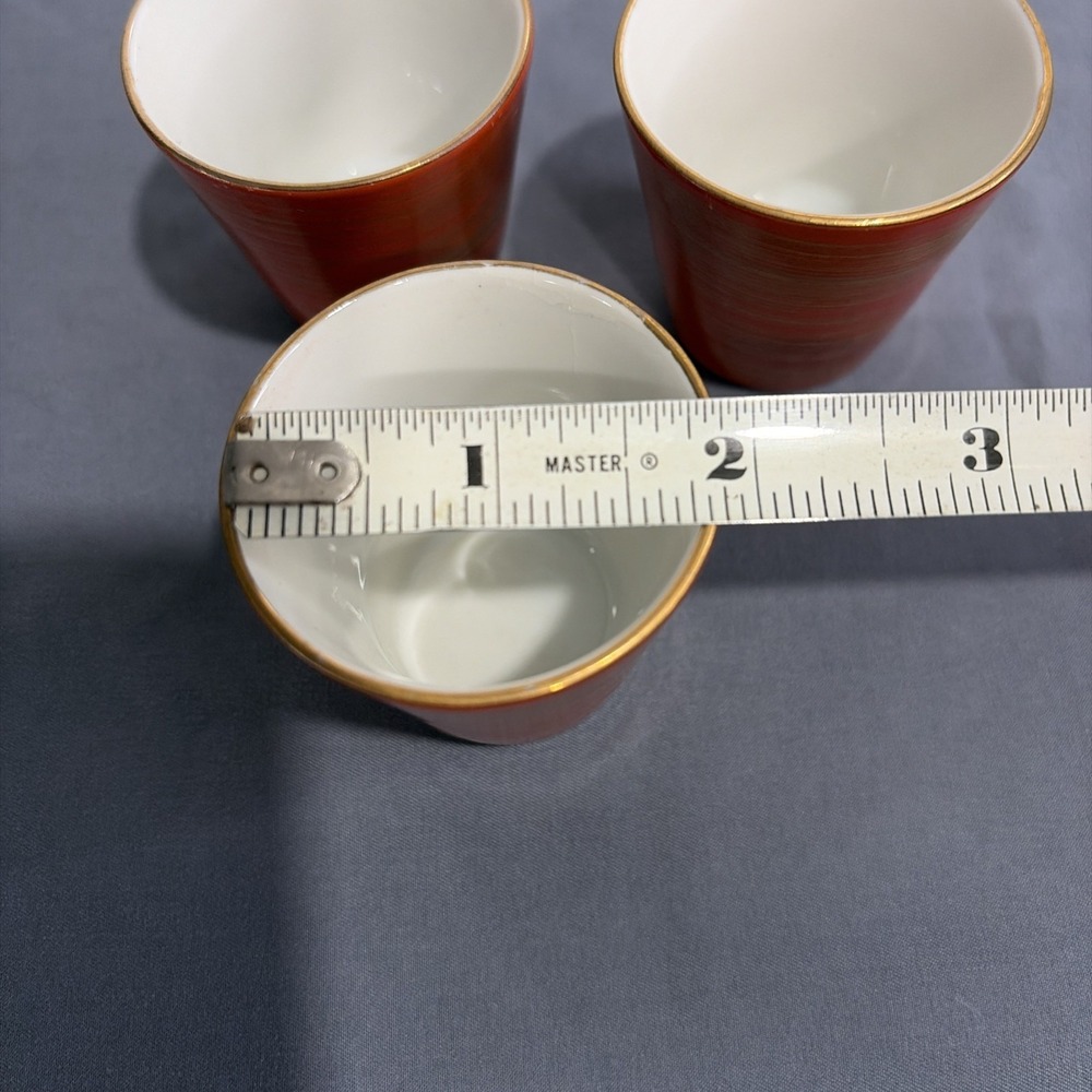 Vintage Japanese Ceramic Sake Set Red Gold Striped 4 Piece Tokkuri Ochoko MCM - Picture 13 of 16
